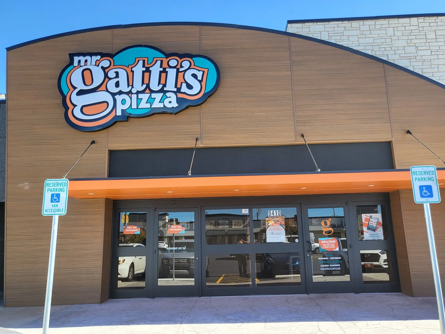 Mr. Gatti’s Pizza Expands to Texas: A Slice of Happiness!