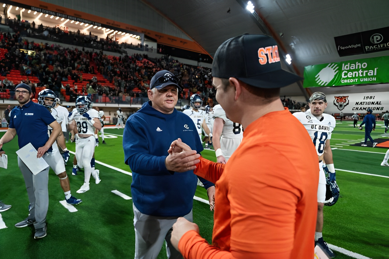 Former Boise State Football Coach Dan Hawkins Returns to Idaho to Coach with His Son!